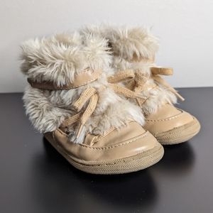 OshKosh Faux Fur Boots Toddler Size 5